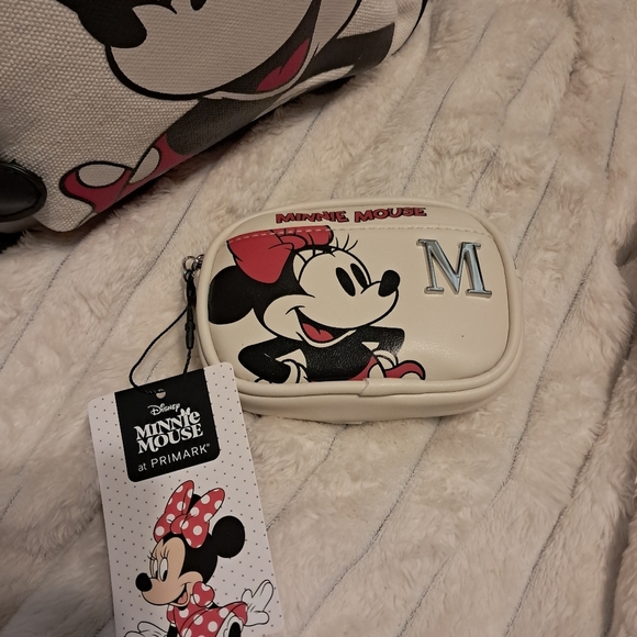 Primark Disney Minnie Mouse Kids Backpack With FREE Monogramed Wallet - Picture 3 of 8